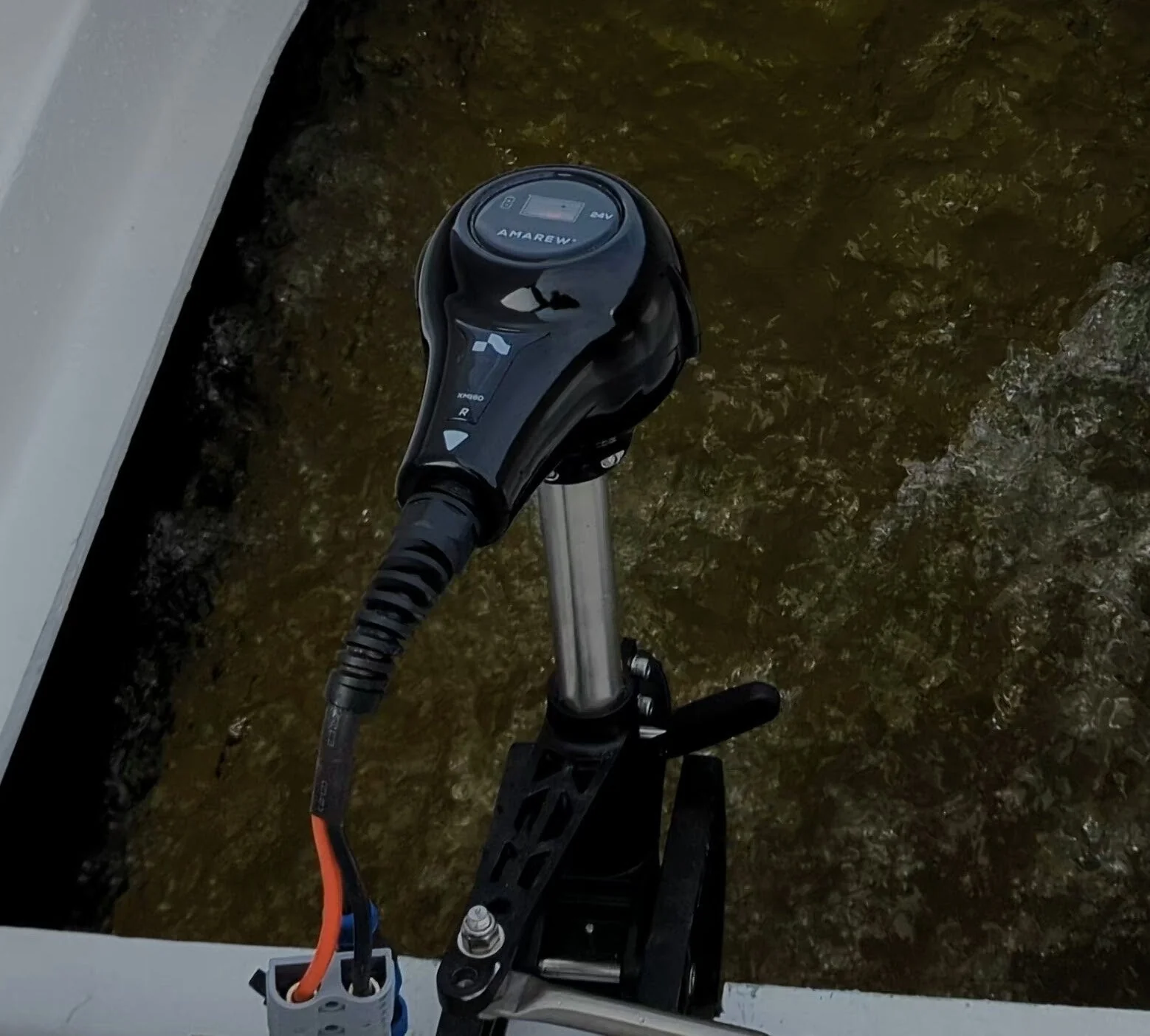 Amarew Elektrische buitenboordmotor met LIFePO4 accu en lader - Image 8