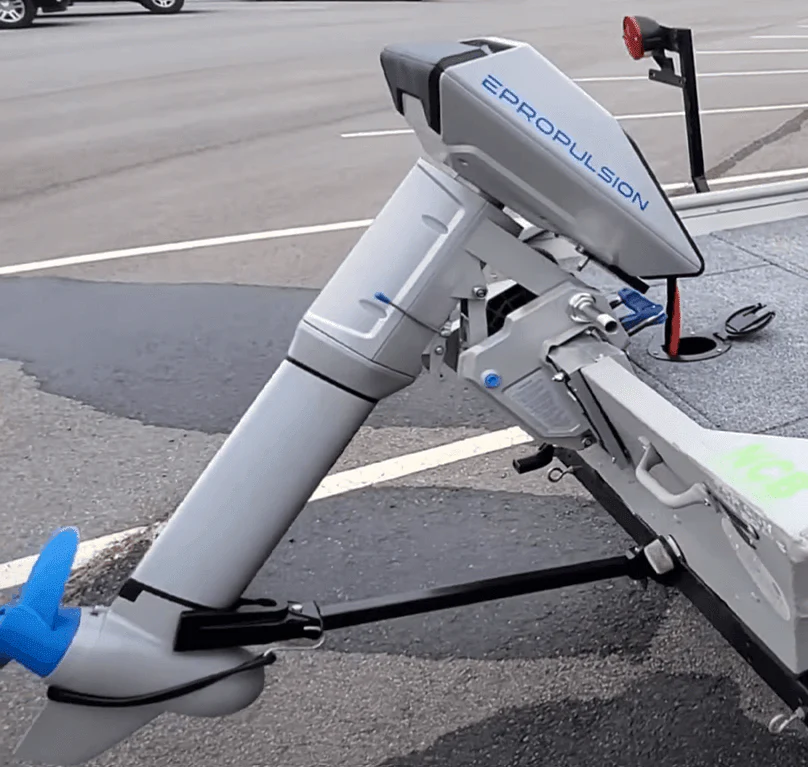 ePropulsion Navy 3.0 Evo 3 kW Elektrische buitenboordmotor inclusief afstandsbediening - Image 3