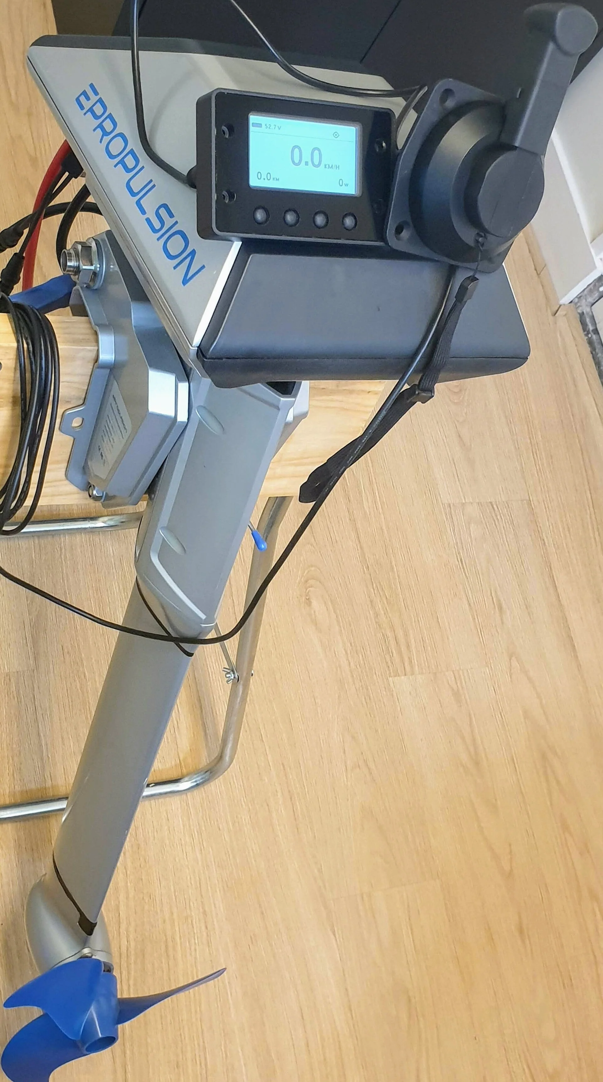 ePropulsion Navy 6.0 Evo 6kW Elektrische buitenboordmotor inclusief afstandsbediening - Image 23