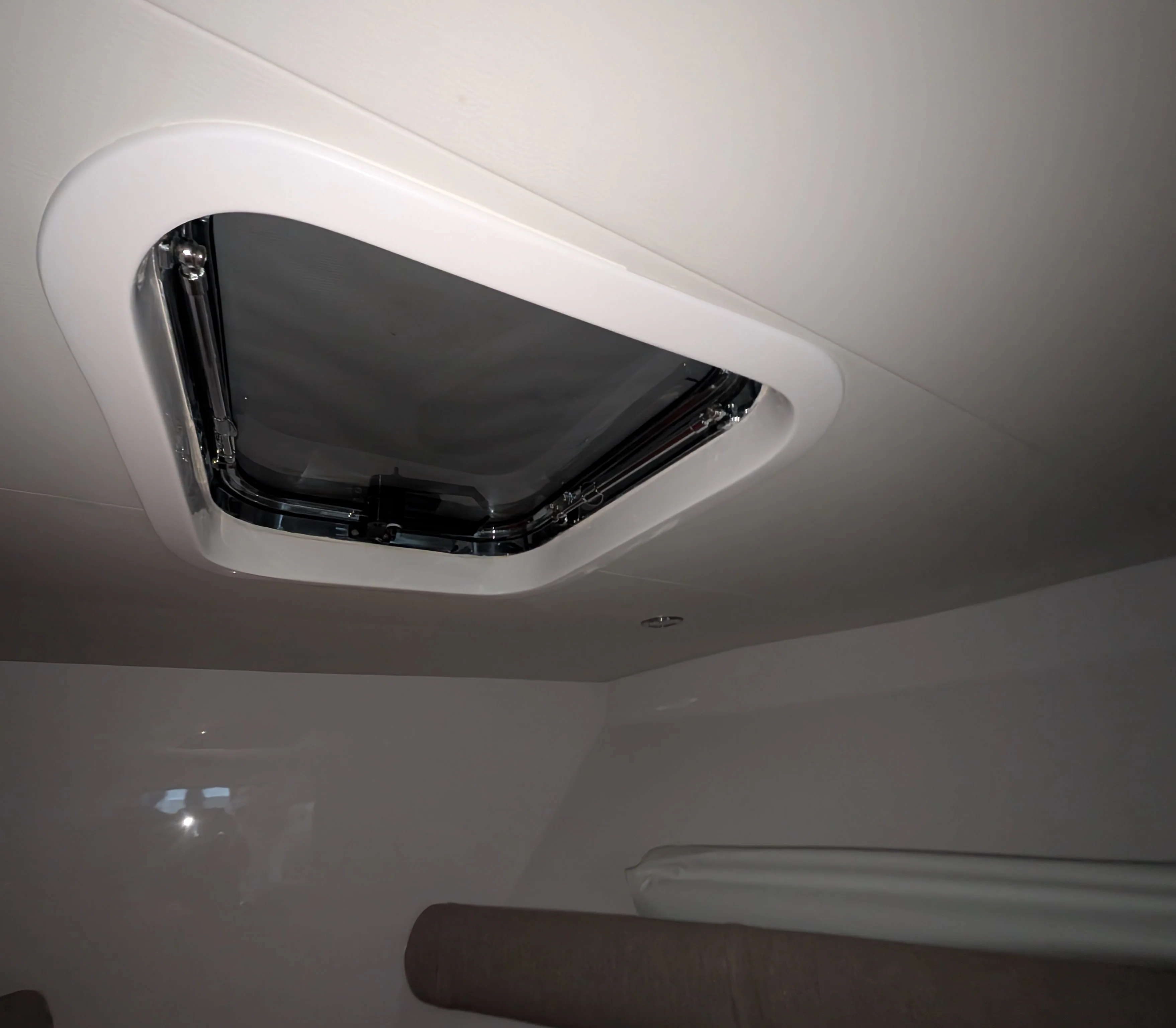 Gozzo Mimi Libeccio 8.50 Classic 110pk Full Options Cabine - Image 15