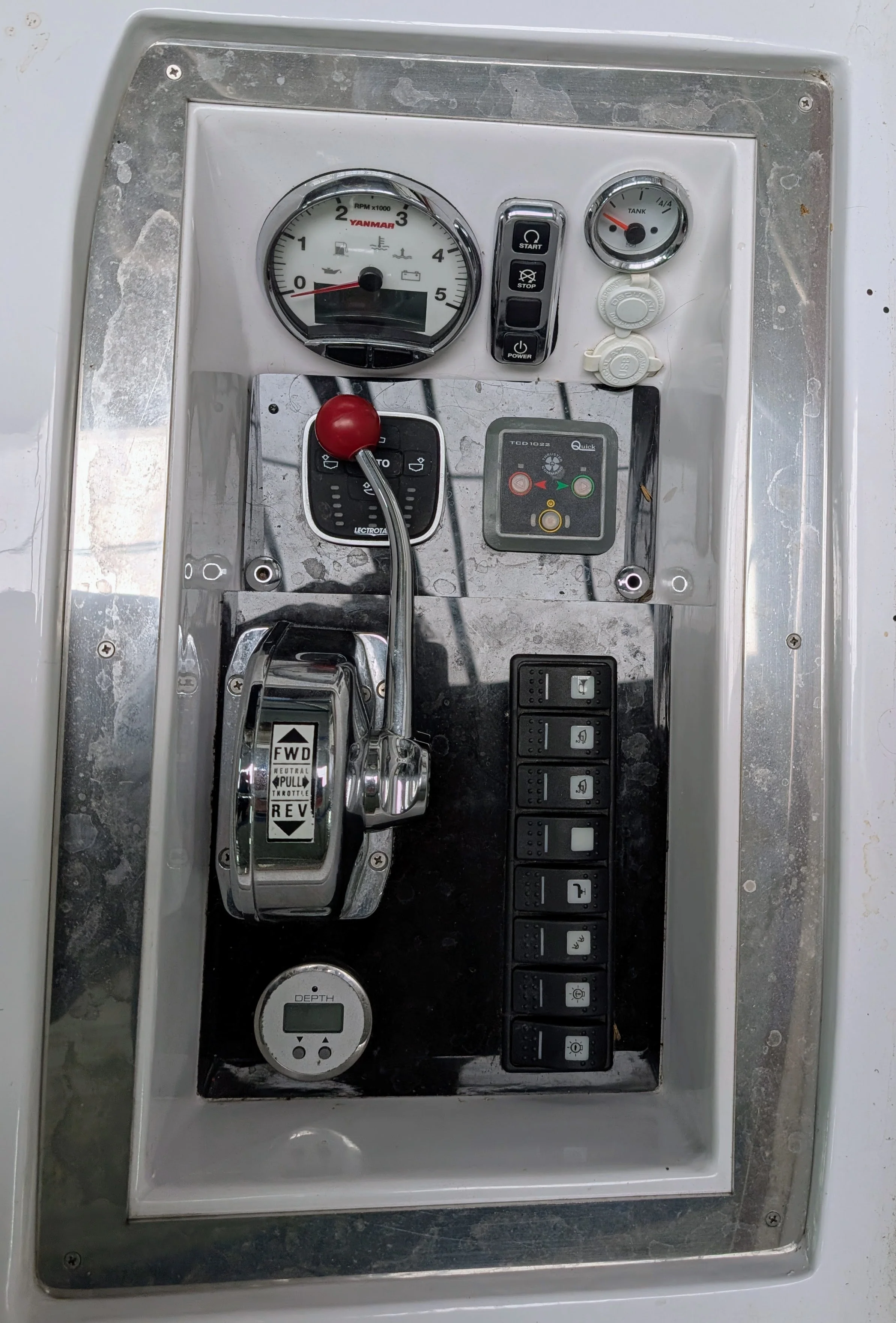 Gozzo Mimi Libeccio 8.50 Classic 110pk Full Options Cabine - Image 24