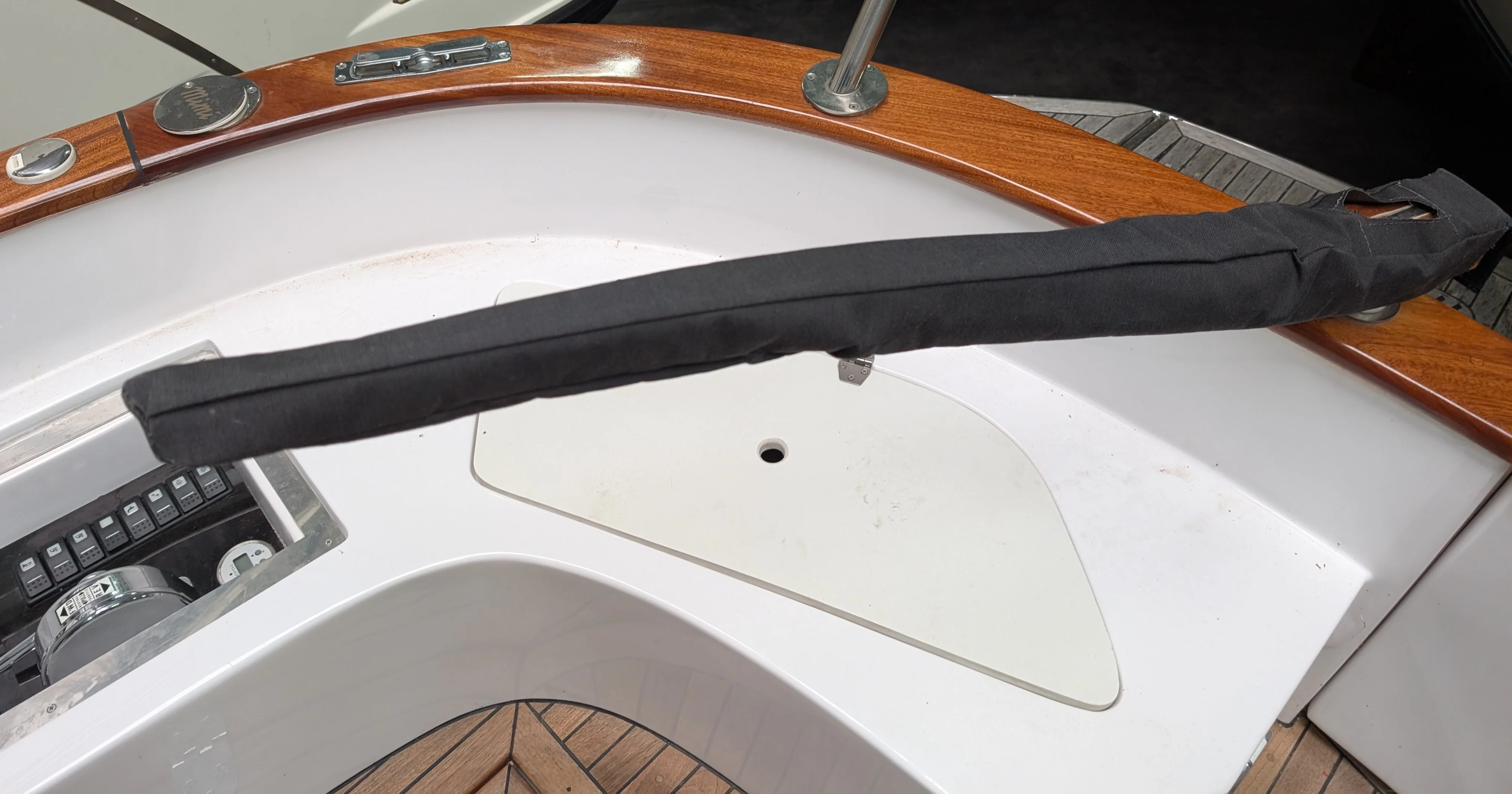 Gozzo Mimi Libeccio 8.50 Classic 110pk Full Options Cabine - Image 8