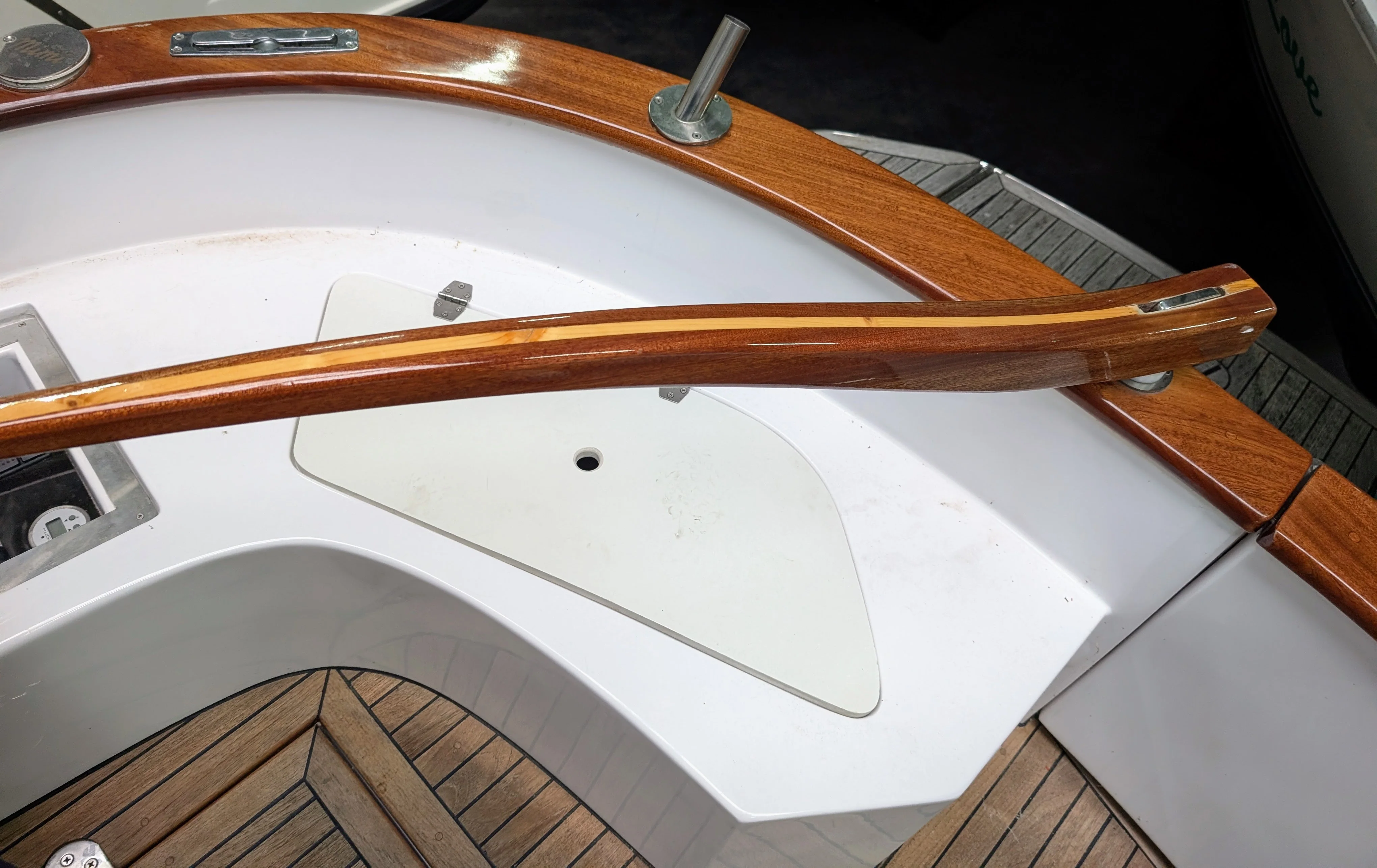 Gozzo Mimi Libeccio 8.50 Classic 110pk Full Options Cabine - Image 9