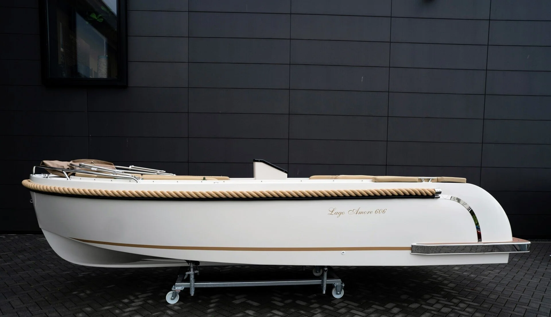 Lago Amore 606 Tendersloep - Image 12