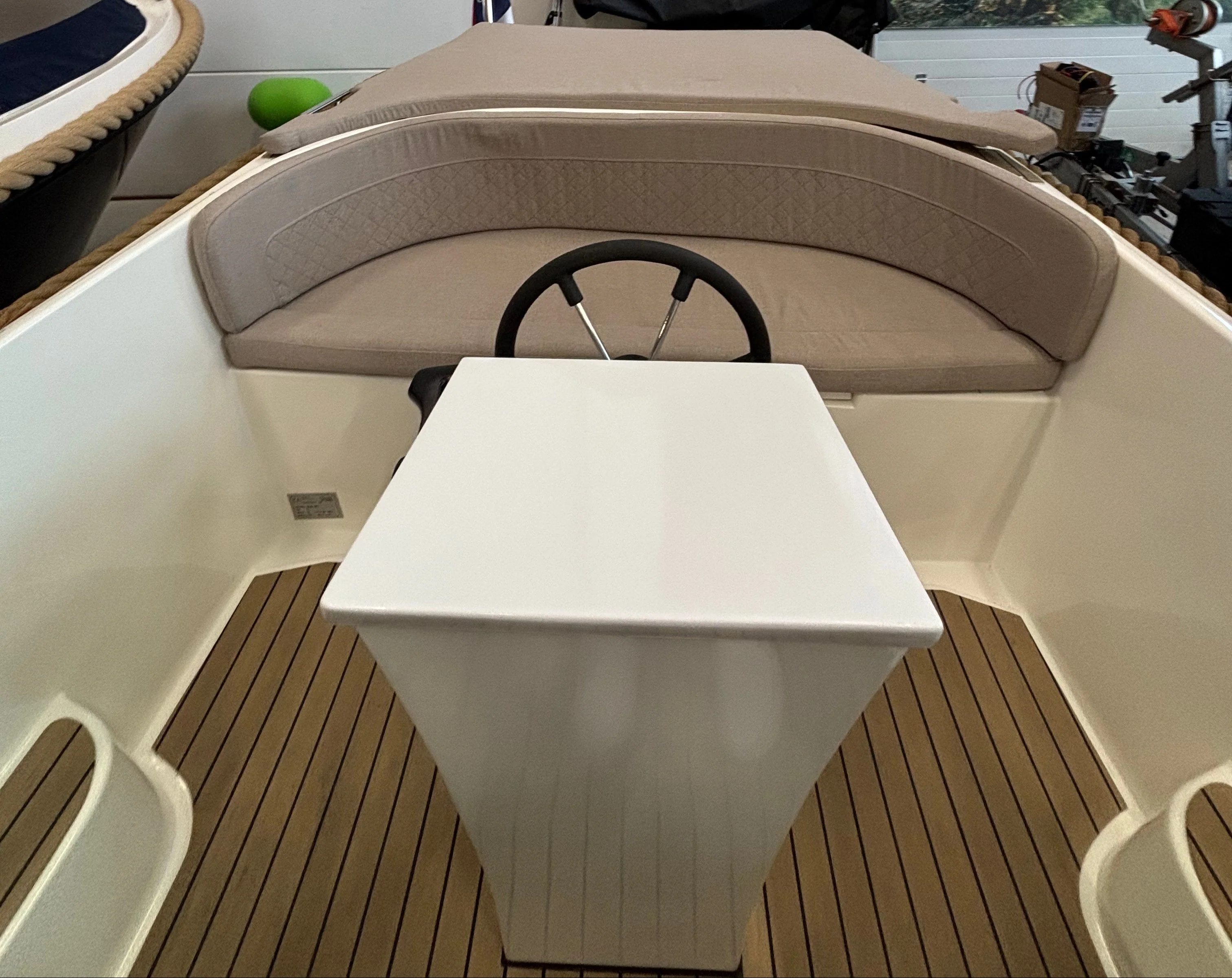 Marinaut 590 Tendersloep 6 meter 8 personen - Image 100