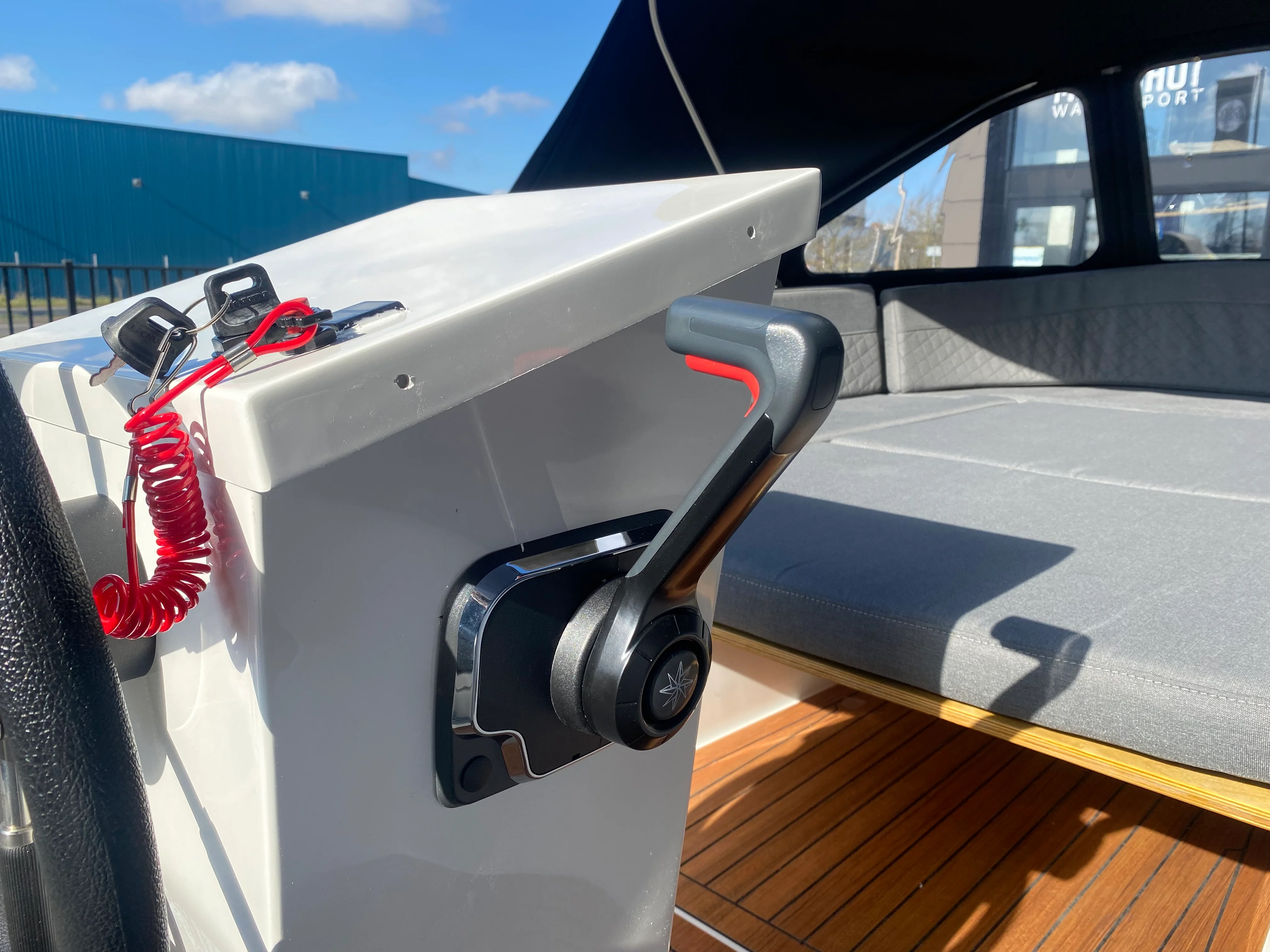 Marinaut 590 Tendersloep 6 meter 8 personen - Image 16