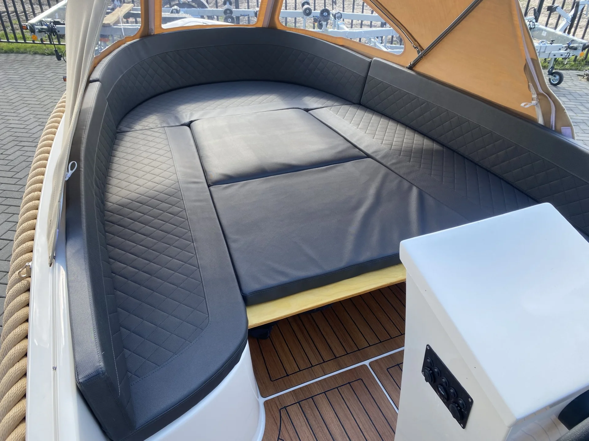 Marinaut 590 Tendersloep 6 meter 8 personen - Image 25