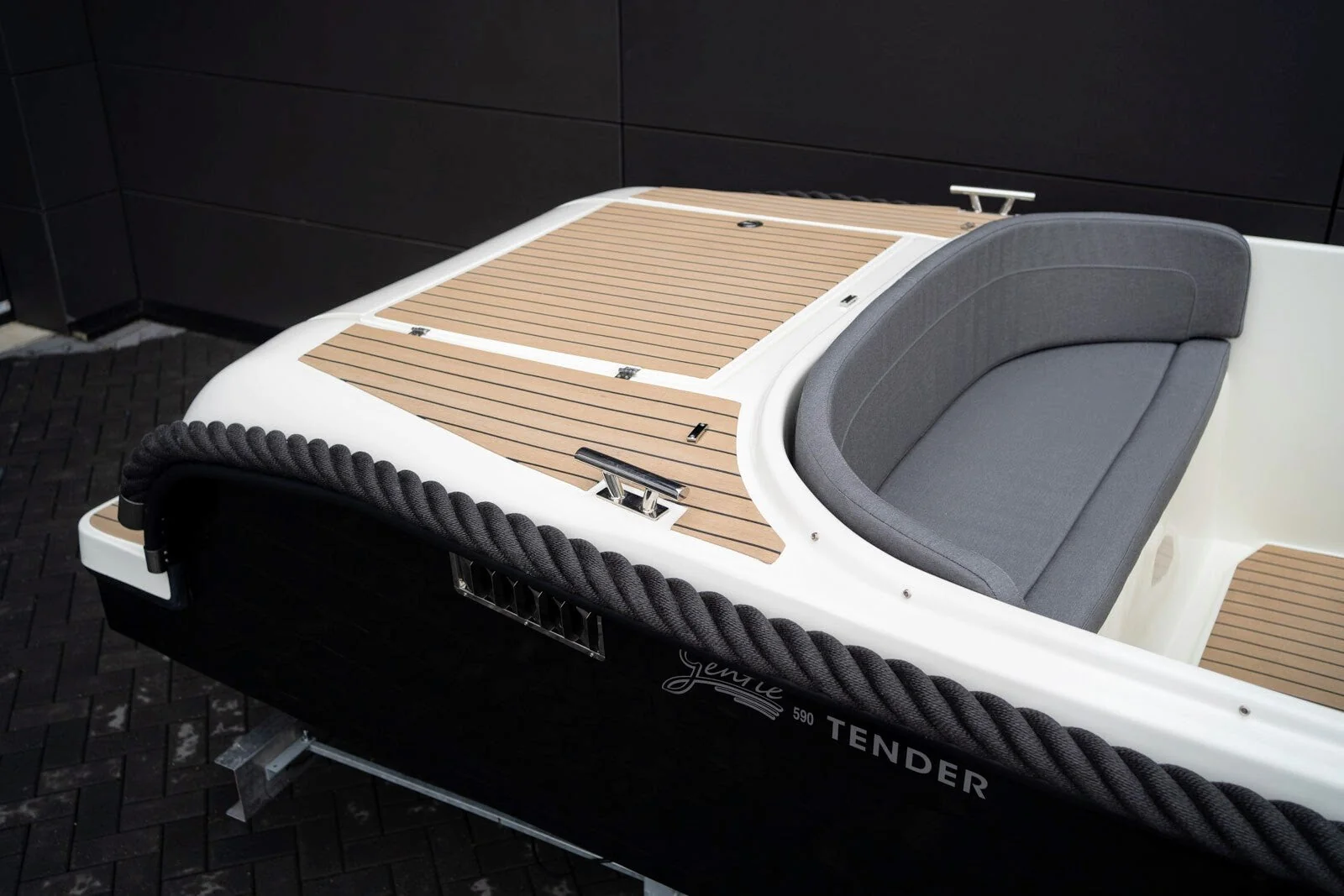 Marinaut 590 Tendersloep 6 meter 8 personen - Image 61