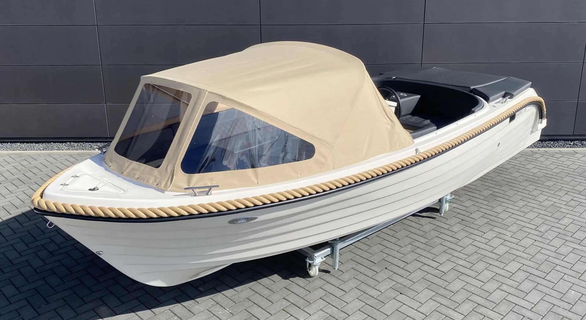 Marinaut 590 Tendersloep 6 meter 8 personen - Image 75