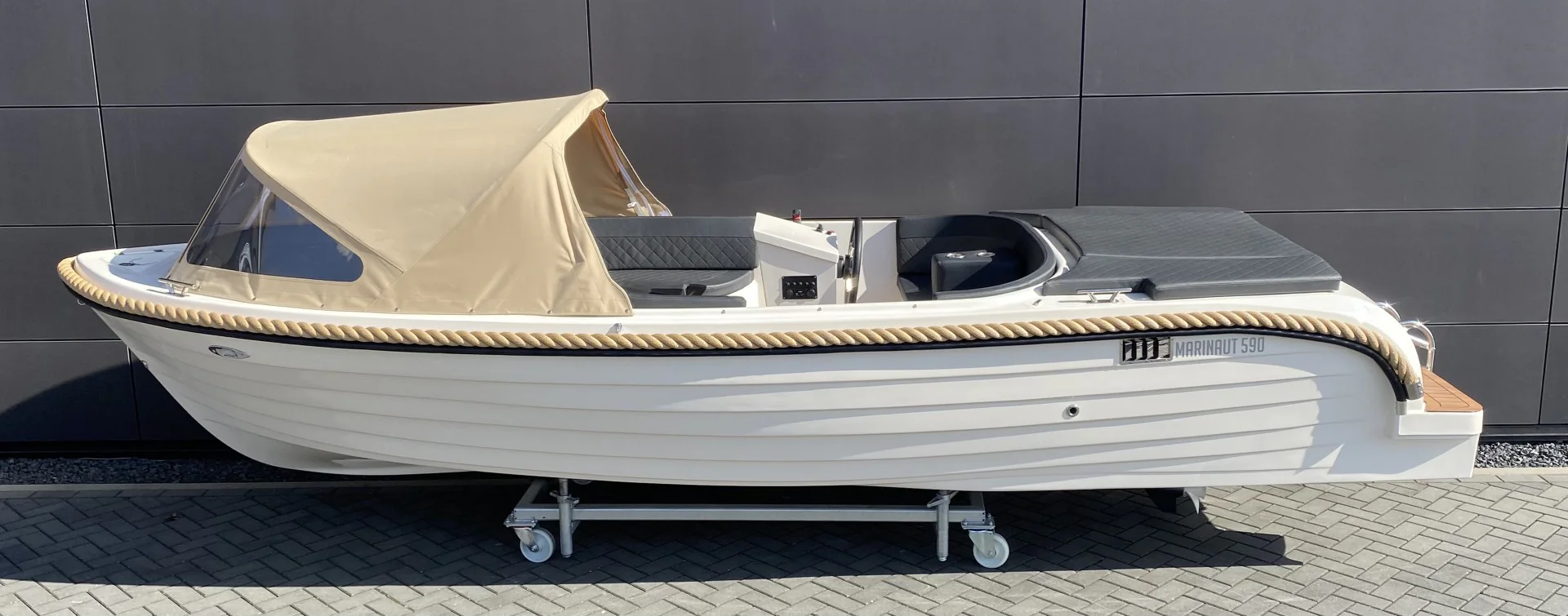 Marinaut 590 Tendersloep 6 meter 8 personen - Image 79