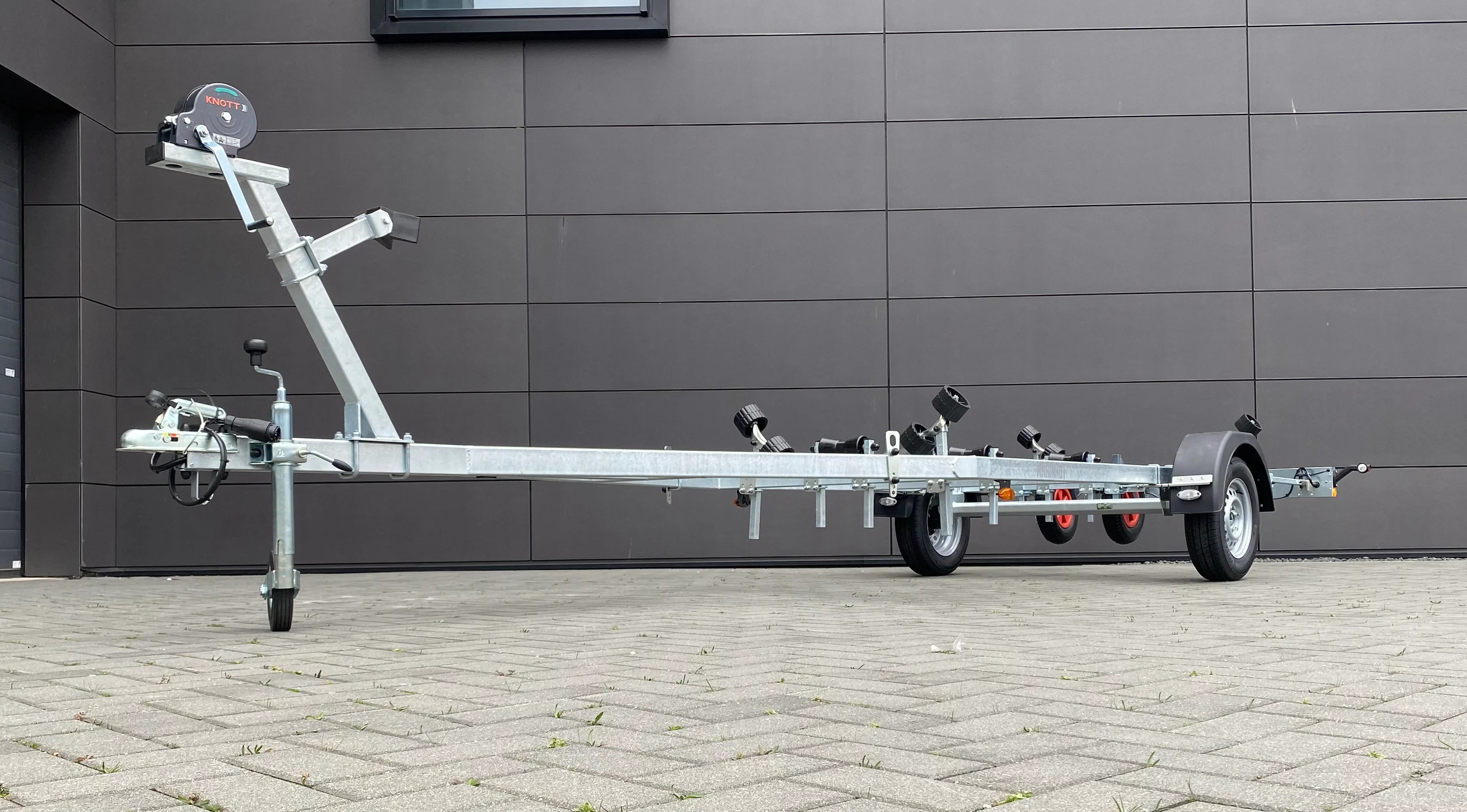 Marinaut 750 Boottrailer tendertrailer tot 565 kilogram en 6,5 meter - Image 8