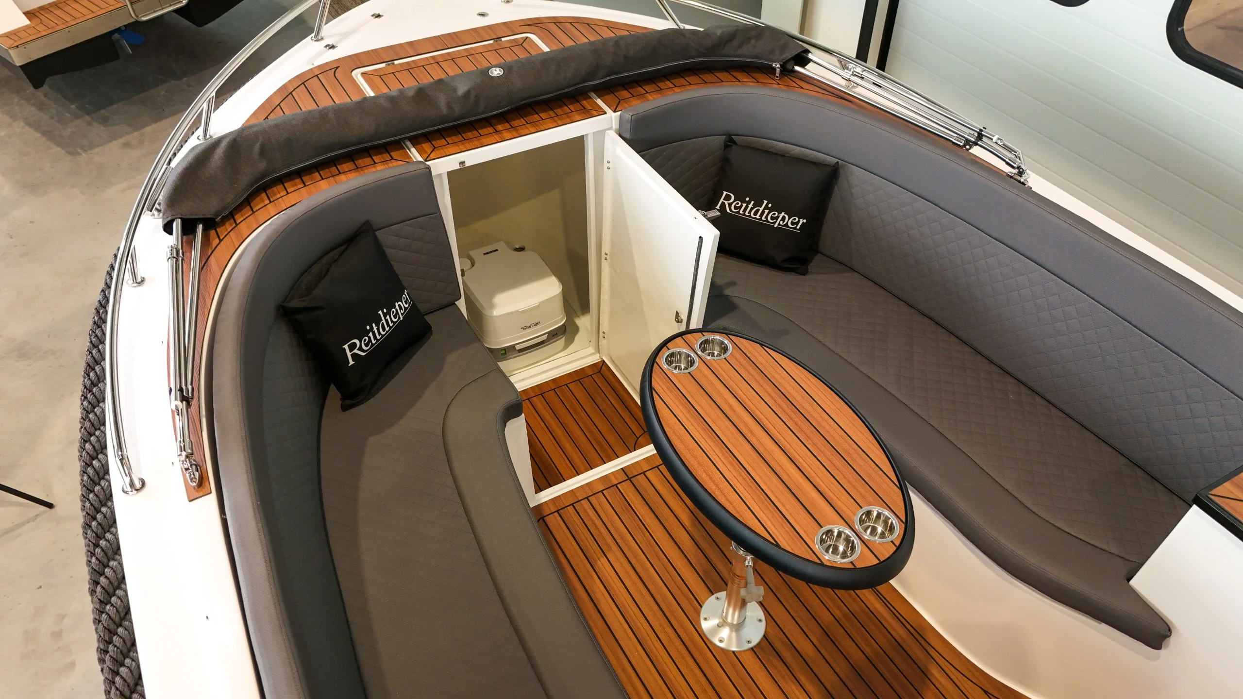 Reitdieper 730 Tendersloep - 7 meter - Image 18