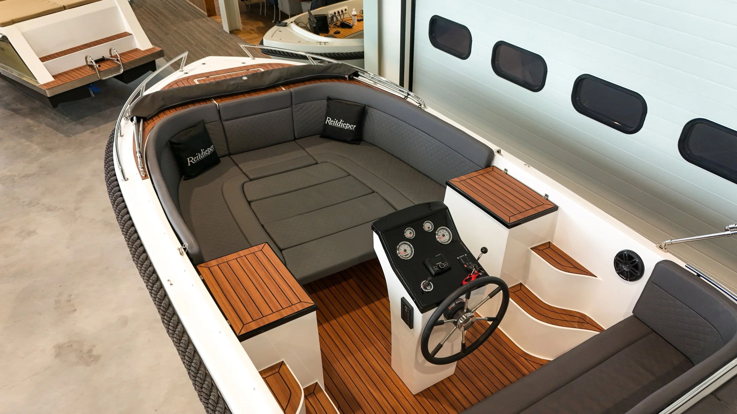 Reitdieper 730 Tendersloep - 7 meter - Image 19