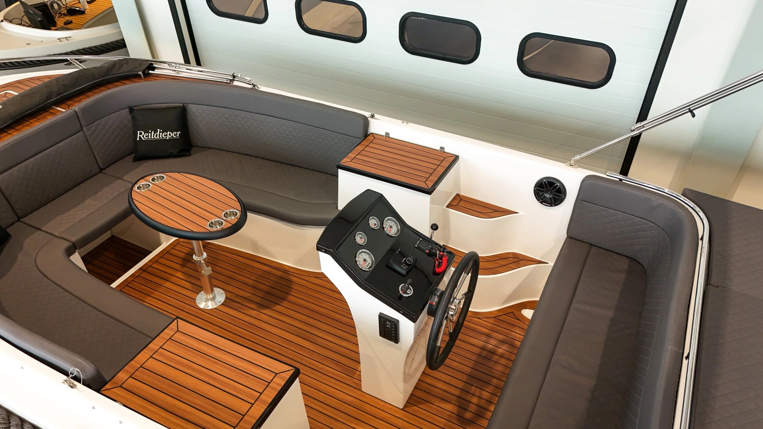 Reitdieper 730 Tendersloep - 7 meter - Image 20