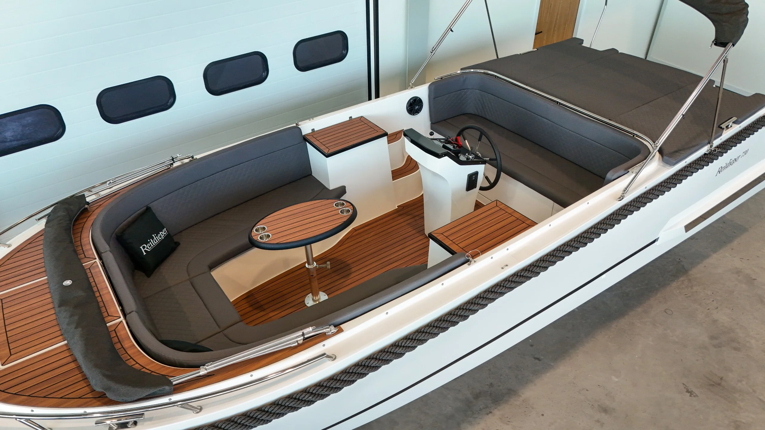 Reitdieper 730 Tendersloep - 7 meter - Image 28