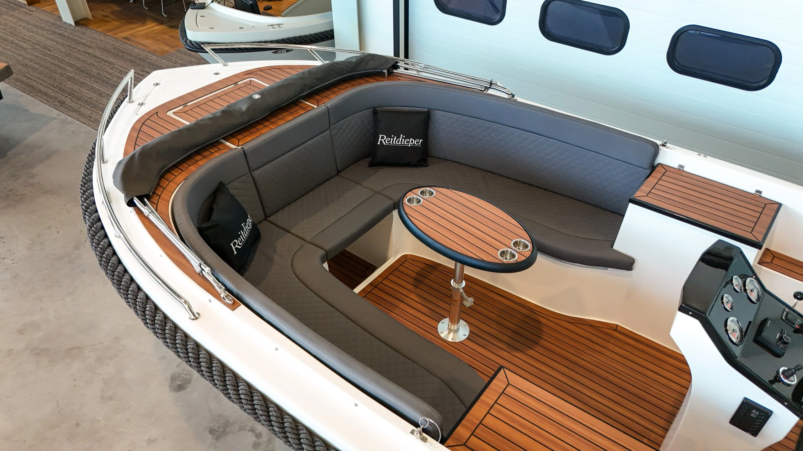 Reitdieper 730 Tendersloep - 7 meter - Image 38