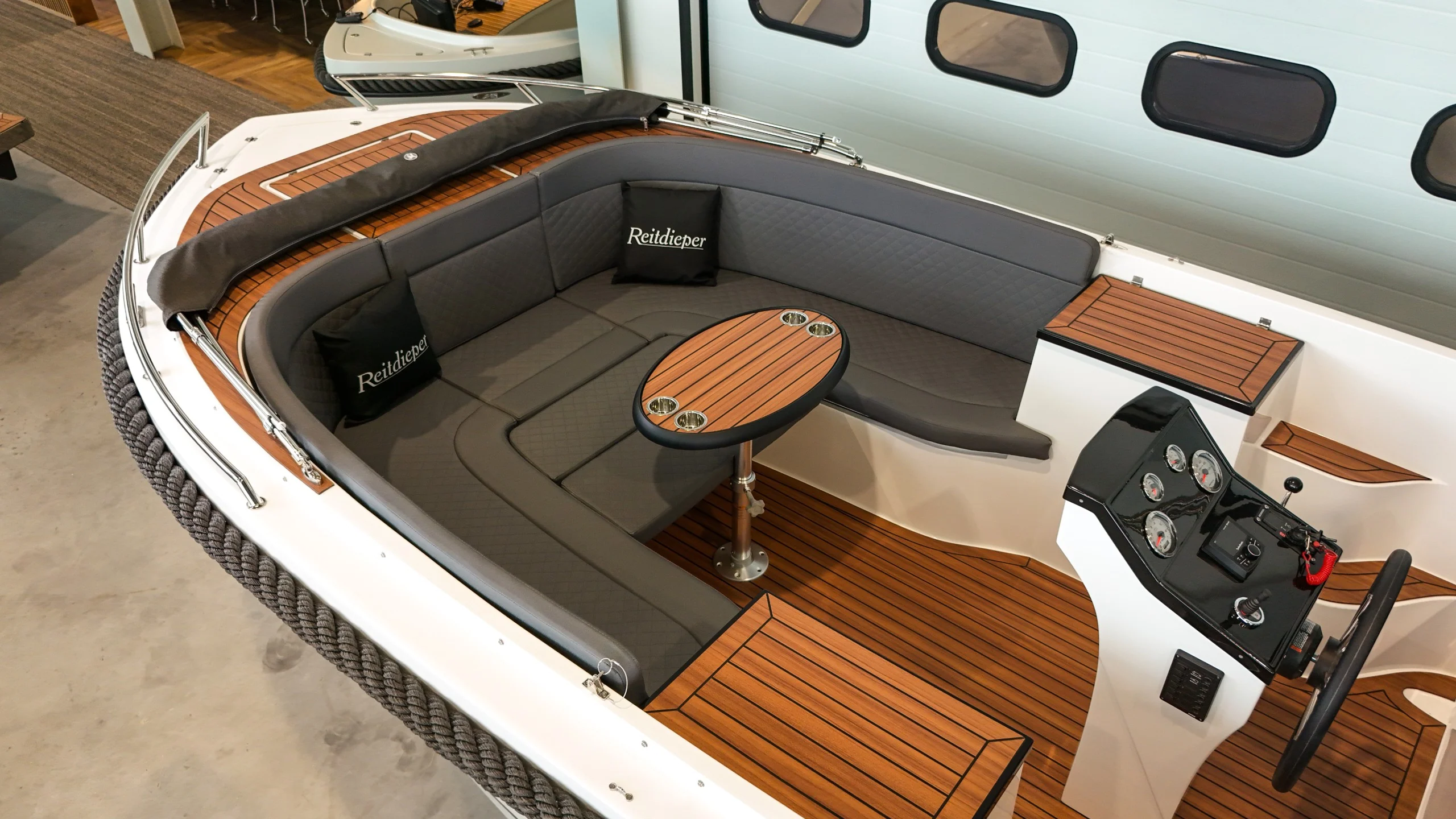 Reitdieper 730 Tendersloep - 7 meter - Image 60