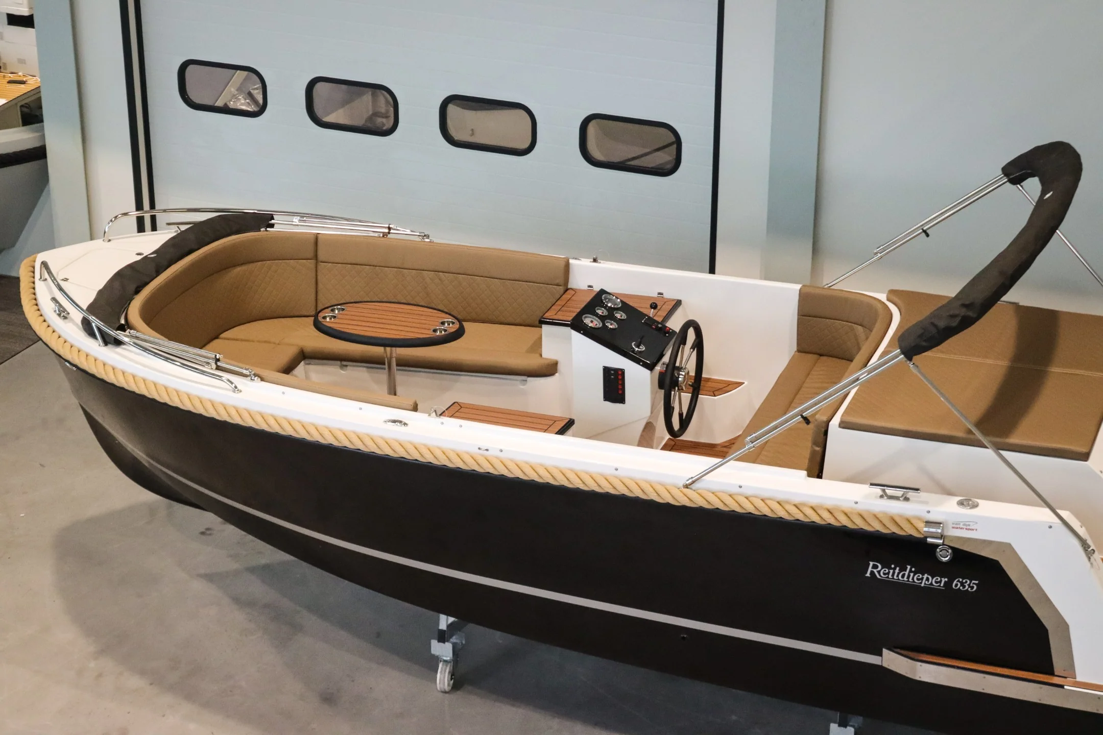 Reitdieper 634 / 635 Tender - Image 38