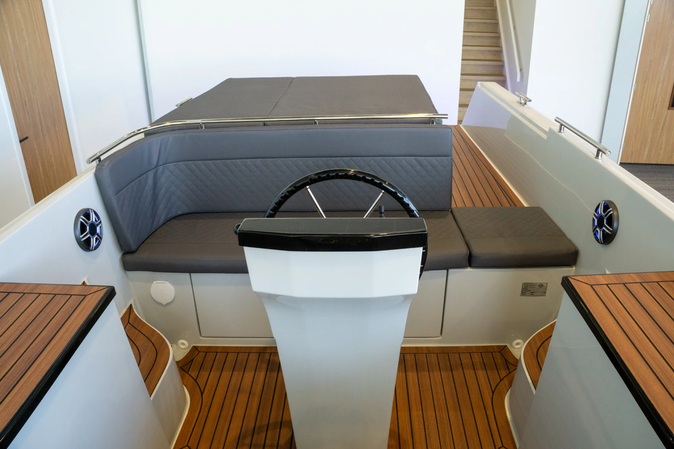 Reitdieper 735 Tender - Image 25