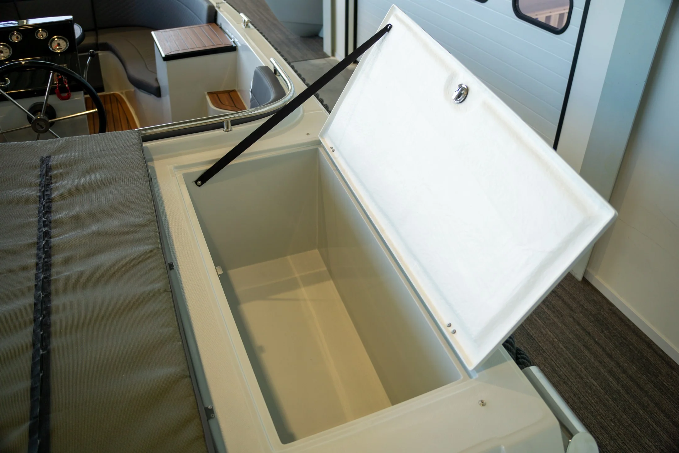 Reitdieper 735 Tender - Image 33