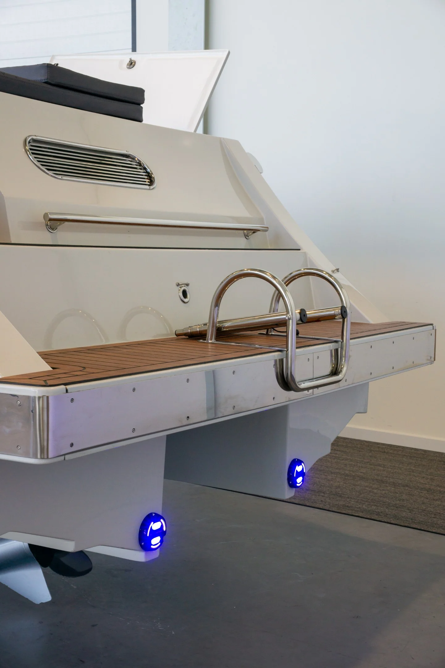 Reitdieper 735 Tender - Image 34