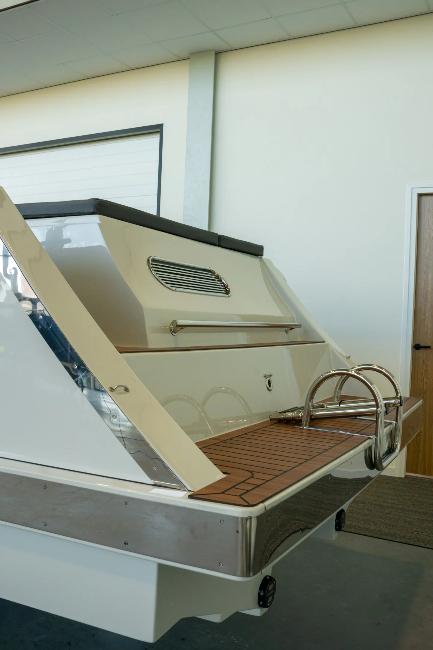 Reitdieper 735 Tender - Image 40