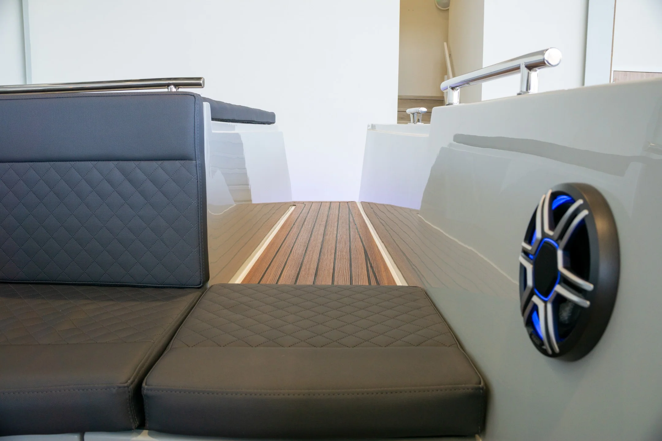 Reitdieper 735 Tender - Image 7