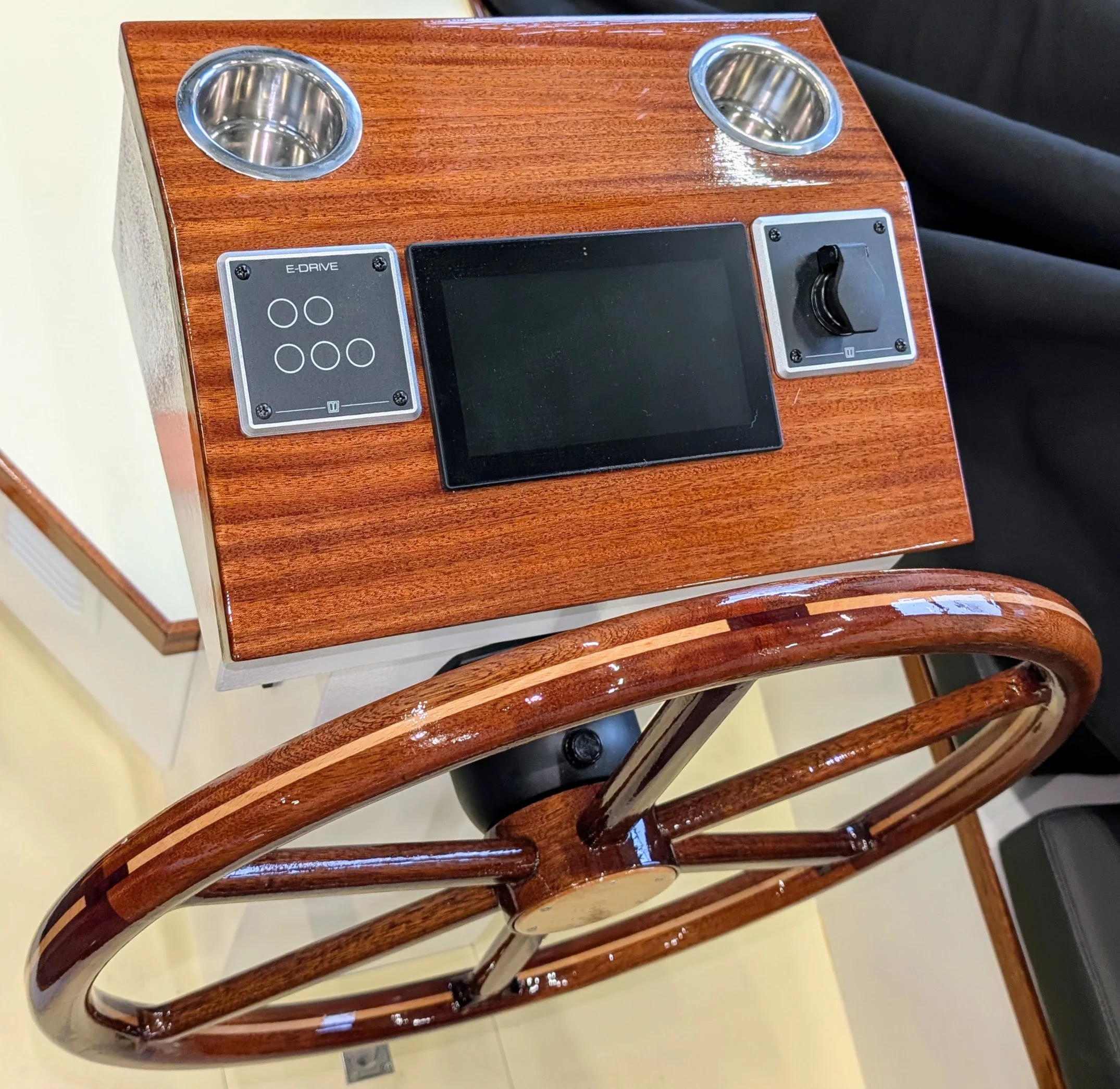 Vetus E-LINE e-drive elektrische binnenboordmotor 6 - 22 kW 48V - Image 24